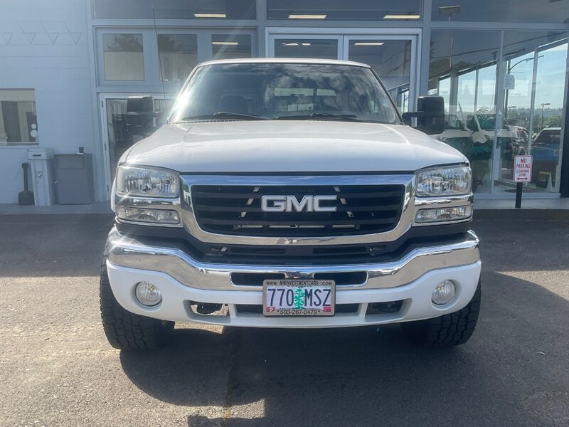 2005 GMC Sierra 2500 SLE Crew Cab 4X4 / 6.6L DIESEL / LIFTED  / RUST FREE / Excel Cond - Photo 6 - Gladstone, OR 97027