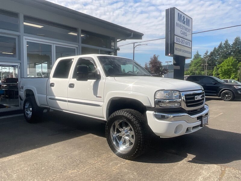 2005 GMC Sierra 2500 SLE Crew Cab 4X4 / 6.6L DIESEL / LIFTED  / RUST FREE / Excel Cond - Photo 1 - Gladstone, OR 97027