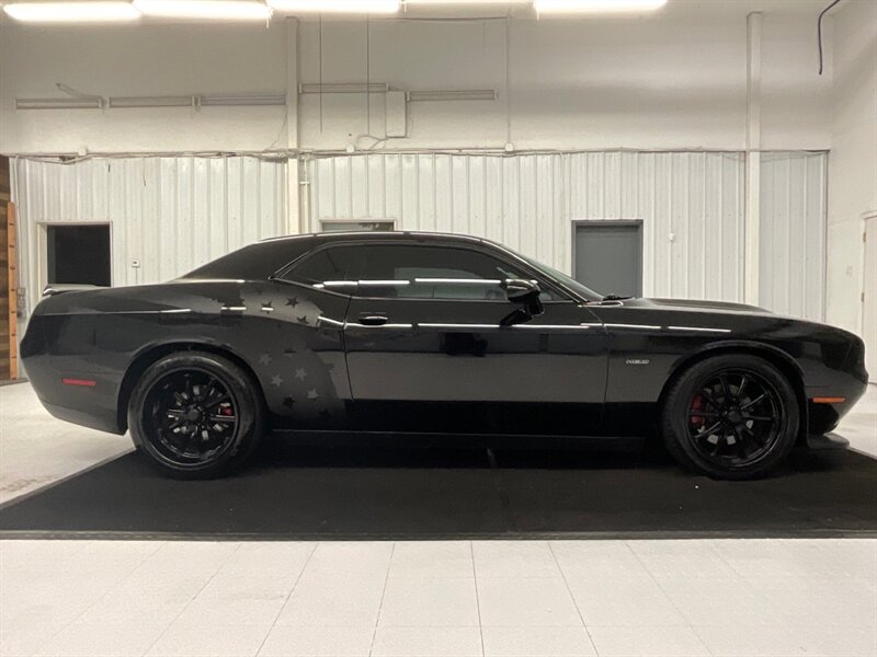 2019 Dodge Challenger R/T 2Dr Coupe / 5.7L HEMI / 34,000 MILES  / LOCAL CAR / Heated Seats / Backup Camera / Excel Cond - Photo 4 - Gladstone, OR 97027