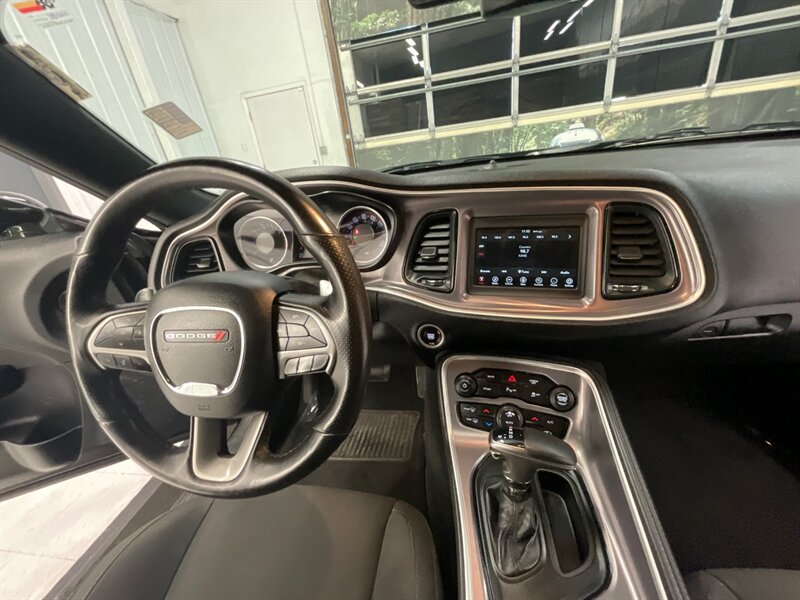 2019 Dodge Challenger R/T 2Dr Coupe / 5.7L HEMI / 34,000 MILES  / LOCAL CAR / Heated Seats / Backup Camera / Excel Cond - Photo 35 - Gladstone, OR 97027