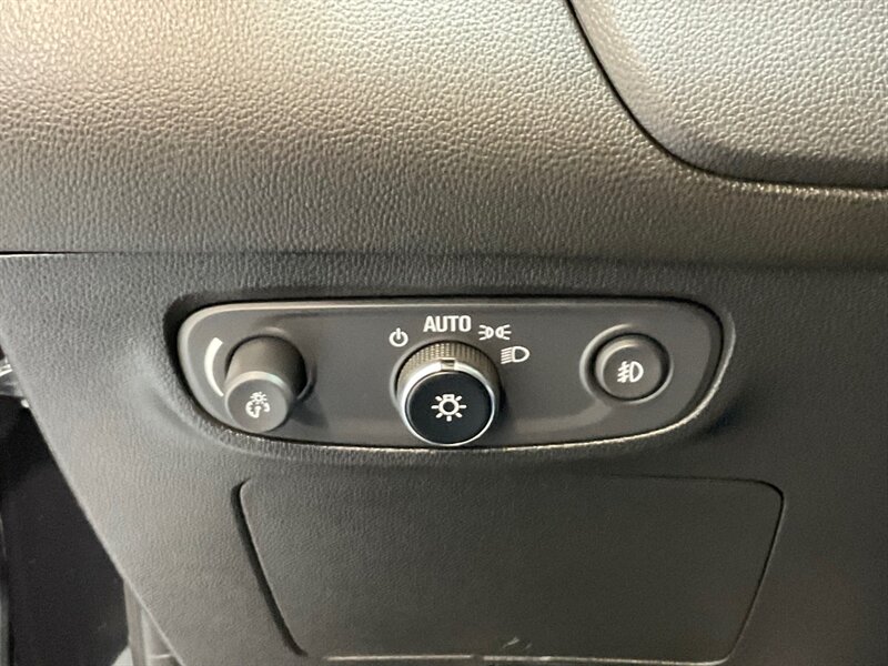 2021 Buick Encore GX Preferred / Backup Camera / Heated seats / ZERO RUST /LOCAL OREGON SUV / Blind Spot Alert - Photo 41 - Gladstone, OR 97027