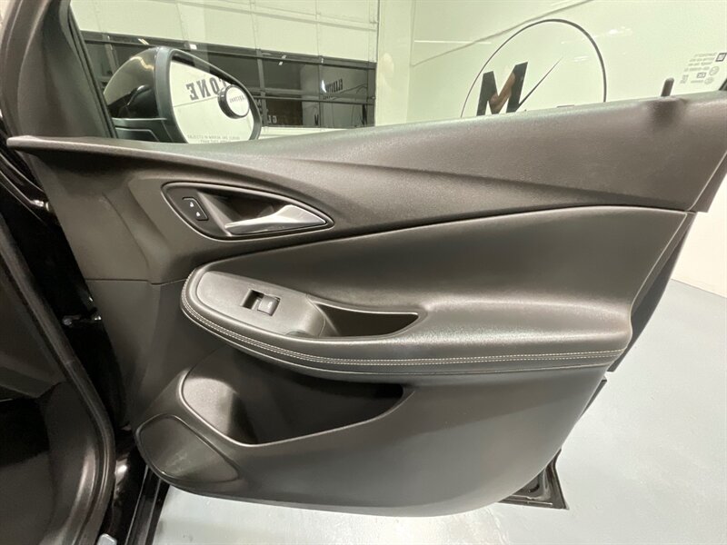 2021 Buick Encore GX Preferred / Backup Camera / Heated seats / ZERO RUST /LOCAL OREGON SUV / Blind Spot Alert - Photo 33 - Gladstone, OR 97027