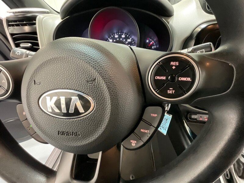 2016 Kia Soul Wagon / 1-OWNER LOCAL / ONLY 41,000 MILES   - Photo 41 - Gladstone, OR 97027