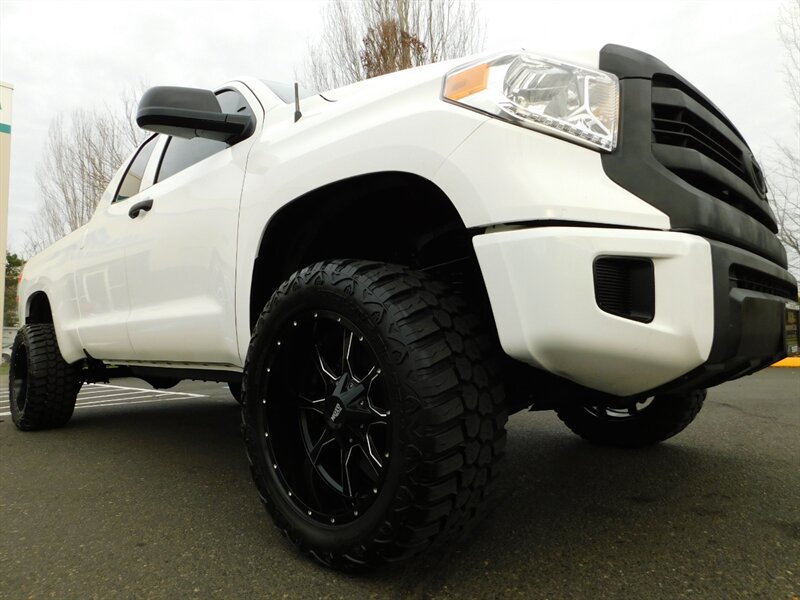 2014 Toyota Tundra Double Cab 4X4 5.7L / Local Oregon / LIFTED LIFTED   - Photo 40 - Portland, OR 97217