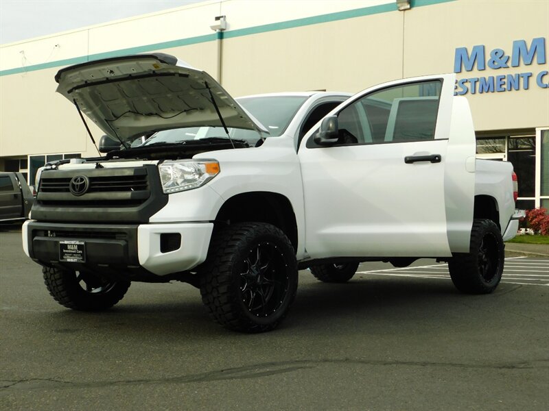 2014 Toyota Tundra Double Cab 4X4 5.7L / Local Oregon / LIFTED LIFTED   - Photo 25 - Portland, OR 97217