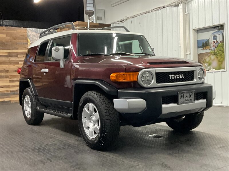 2007 Toyota FJ Cruiser 4dr SUV 4X4 / REAR FIFF LOCKS / RUST FREE   - Photo 2 - Gladstone, OR 97027