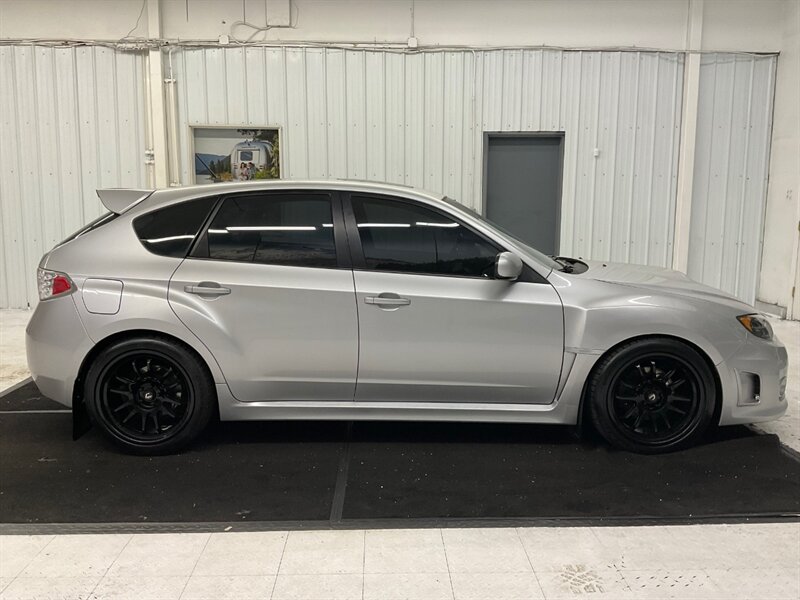 2011 Subaru Impreza WRX Premium Sport Wagon /4Cyl TURBO / 5-SPEED MANU  / Sunroof / Premium Wheels / Sharp & Clean  / 106,000 MILES - Photo 4 - Gladstone, OR 97027