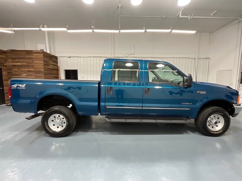 2000 Ford F-350 XLT 4X4 7.3L DIESEL /47K MILES / 1-OWNER  / ZERO RUST / Crew Cab / SHORT BED - Photo 4 - Gladstone, OR 97027