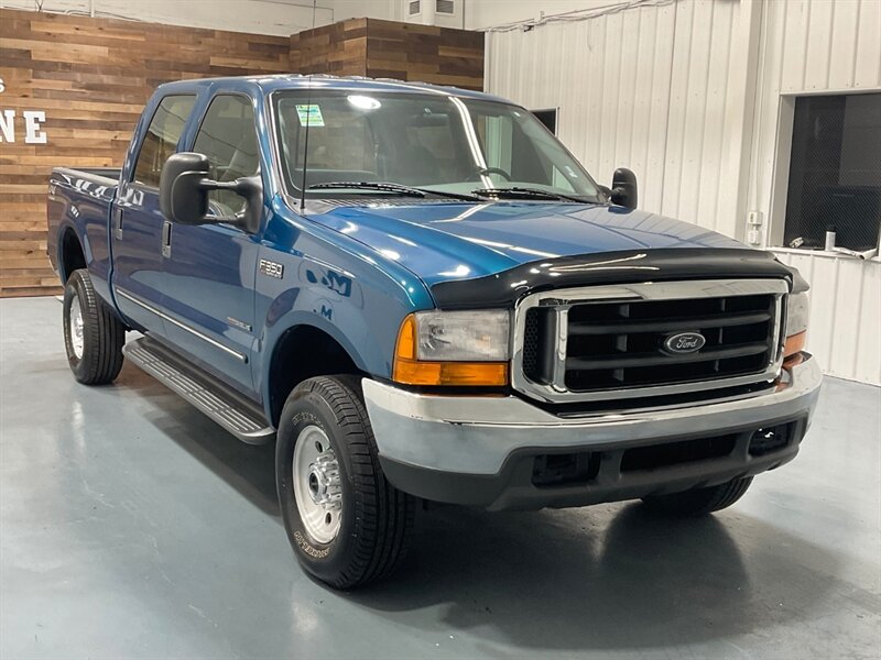2000 Ford F-350 XLT 4X4 7.3L DIESEL /47K MILES / 1-OWNER  / ZERO RUST / Crew Cab / SHORT BED - Photo 2 - Gladstone, OR 97027