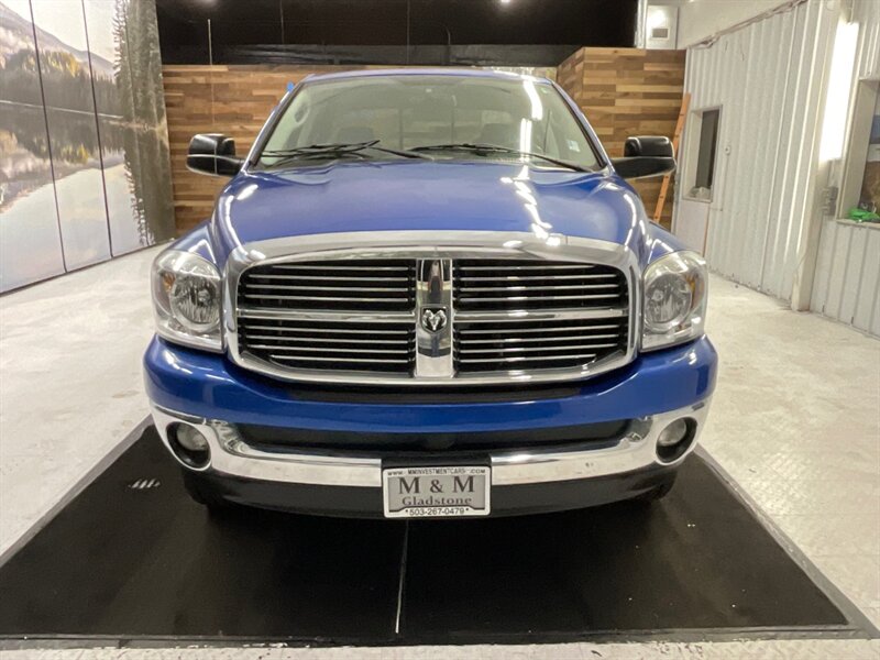 2008 Dodge Ram 2500 Big Horn 4X4 / 5.7L V8 HEMI /1-OWNER/ 79,000 MILES  / 1-OWNER LOCAL OREGON TRUCK / RUST FREE / Quad Cab 4-Door - Photo 5 - Gladstone, OR 97027