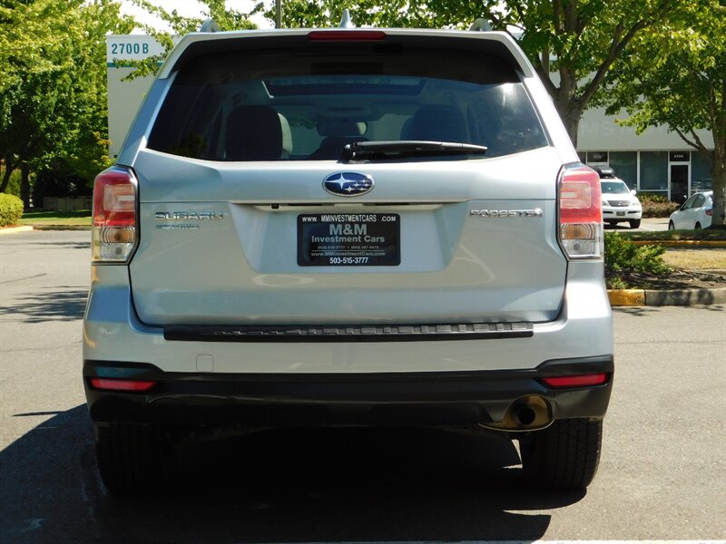 2018 Subaru Forester 2.5i Premium / Pano Sunroof /1-Owner/ 36,000 MILES   - Photo 6 - Portland, OR 97217