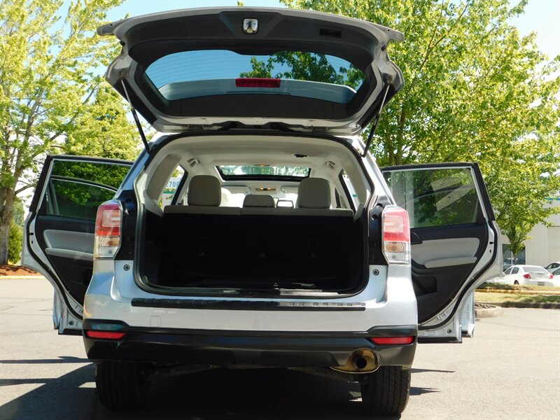 2018 Subaru Forester 2.5i Premium / Pano Sunroof /1-Owner/ 36,000 MILES   - Photo 28 - Portland, OR 97217