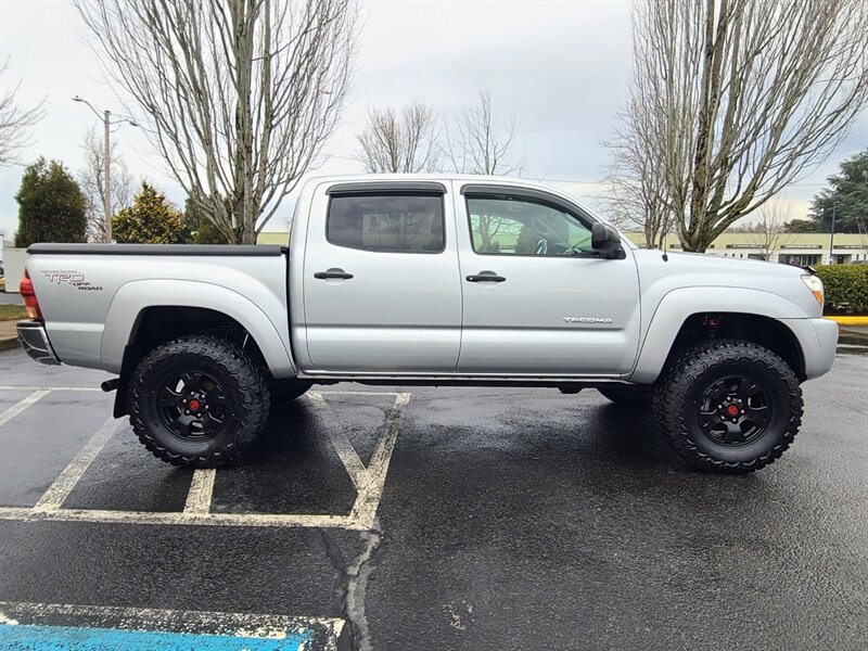 2005 Toyota Tacoma 4X4 / TRD / DIFF LOCK / LIFTED / 1-OWNER / 104Km  / OFF ROAD PKG / NEW TIRES / LOCAL-NO RUST - Photo 4 - Portland, OR 97217