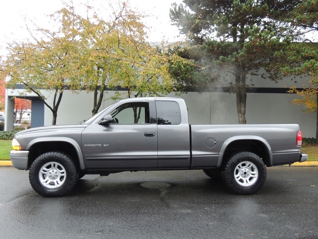 2002 Dodge Dakota SLT Plus/ 4X4 / Auto/ Magnum V8 / Excel Cond - Photo 3 - Portland, OR 97217
