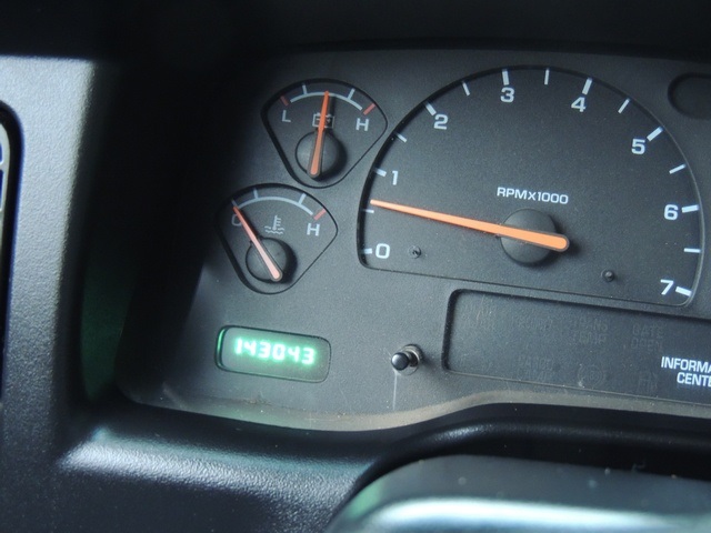 2002 Dodge Dakota SLT Plus/ 4X4 / Auto/ Magnum V8 / Excel Cond - Photo 25 - Portland, OR 97217