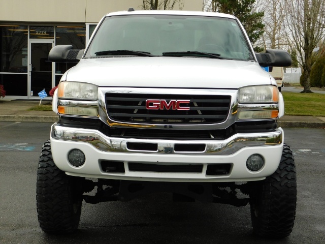 2005 GMC Sierra 2500 4X4 / Leather / 6.6L Duramax Diesel / LIFTED LIFTE   - Photo 5 - Portland, OR 97217