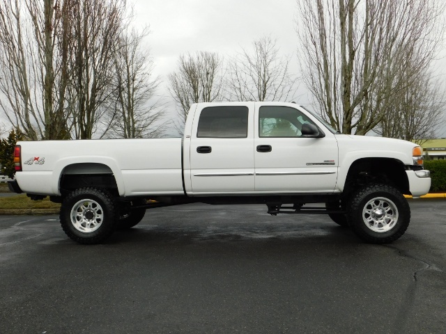 2005 GMC Sierra 2500 4X4 / Leather / 6.6L Duramax Diesel / LIFTED LIFTE   - Photo 4 - Portland, OR 97217