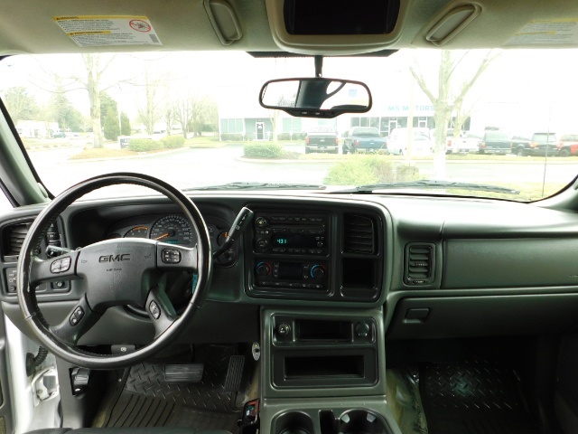 2005 GMC Sierra 2500 4X4 / Leather / 6.6L Duramax Diesel / LIFTED LIFTE   - Photo 42 - Portland, OR 97217