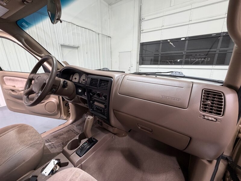 2004 Toyota Tacoma SR5 PreRunner Double Cab 4Cyl /1-OWNER LOCAL / ZERO RUST / Towing Pkg - Photo 35 - Gladstone, OR 97027