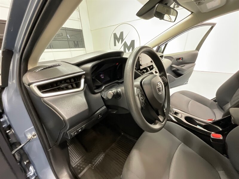 2022 Toyota Corolla Hybrid LE / 1-OWNER LOCAL /Backup Camera/33K MILES - Photo 38 - Gladstone, OR 97027