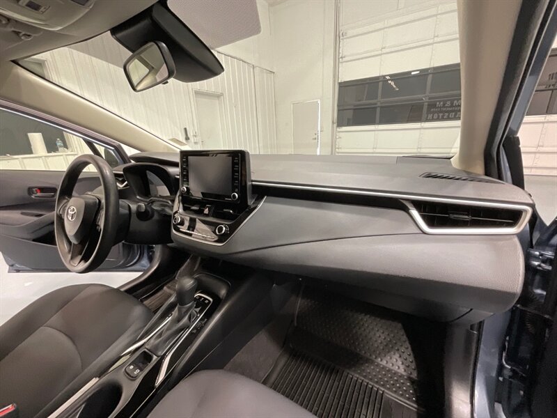 2022 Toyota Corolla Hybrid LE / 1-OWNER LOCAL /Backup Camera/33K MILES - Photo 22 - Gladstone, OR 97027