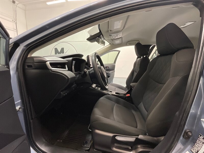 2022 Toyota Corolla Hybrid LE / 1-OWNER LOCAL /Backup Camera/33K MILES - Photo 9 - Gladstone, OR 97027