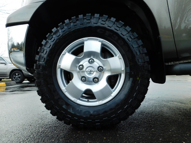 2008 Toyota Tundra DOUBLE CAB 4X4 / V8 5.7L / TRD / 1-OWNER / LIFTED   - Photo 33 - Portland, OR 97217