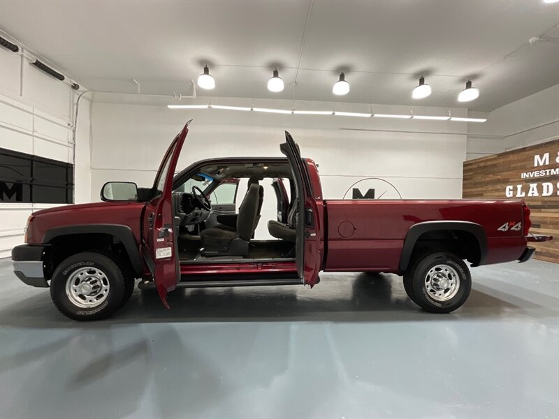 2004 Chevrolet Silverado 2500 LS 4X4 / 6.0L V8 / ZERO RUST / 88K MILES  / LONG BED - Photo 5 - Gladstone, OR 97027