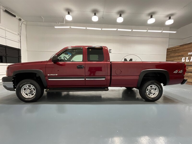 2004 Chevrolet Silverado 2500 LS 4X4 / 6.0L V8 / ZERO RUST / 88K MILES  / LONG BED - Photo 3 - Gladstone, OR 97027