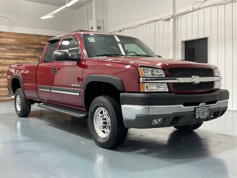 2004 Chevrolet Silverado 2500 LS 4X4 / 6.0L V8 / ZERO RUST / 88K MILES  / LONG BED - Photo 2 - Gladstone, OR 97027