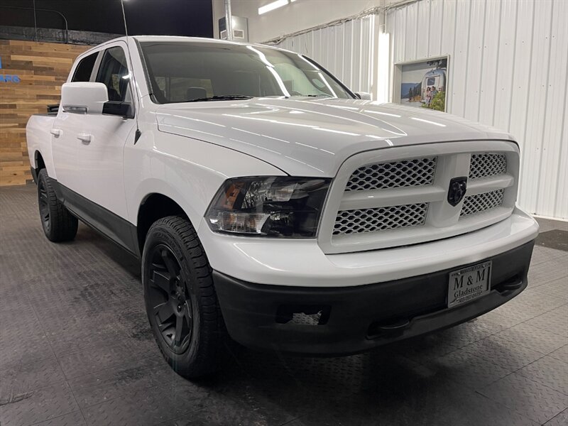 2010 Dodge Ram 1500 Laramie Crew Cab 4X4 /5.7L / Leather / DVD / CLEAN   - Photo 2 - Gladstone, OR 97027