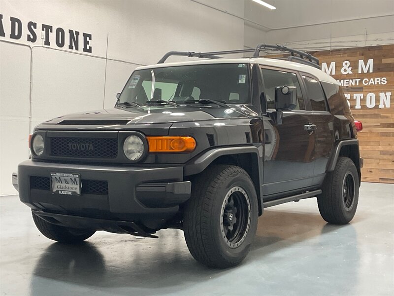 2008 Toyota FJ Cruiser 4X4 / 4.0L 6Cyl / NEW TIRES / LOCAL w/ ZERO RUST  / Rear Diff Lock - Photo 38 - Gladstone, OR 97027