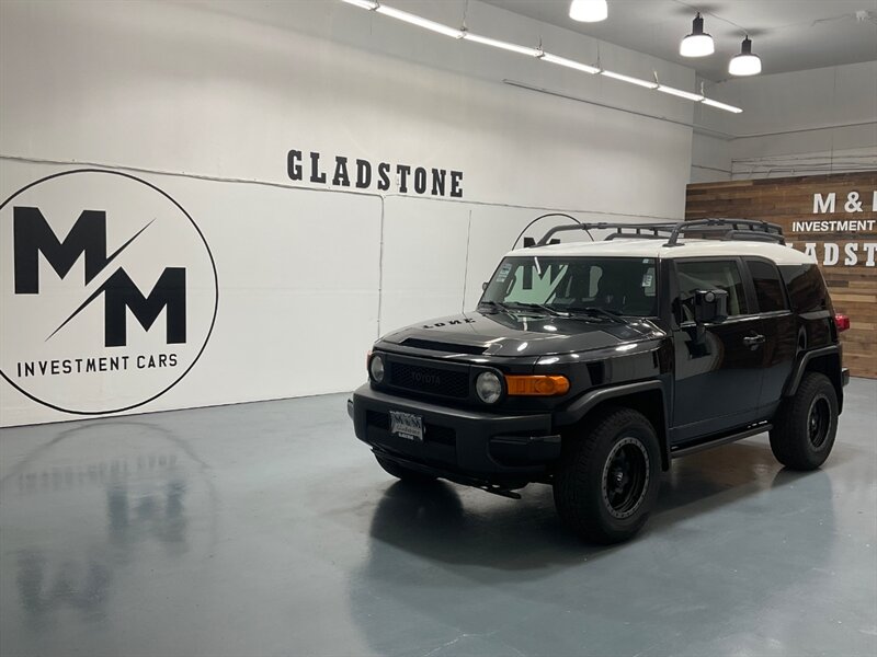 2008 Toyota FJ Cruiser 4X4 / 4.0L 6Cyl / NEW TIRES / LOCAL w/ ZERO RUST  / Rear Diff Lock - Photo 53 - Gladstone, OR 97027