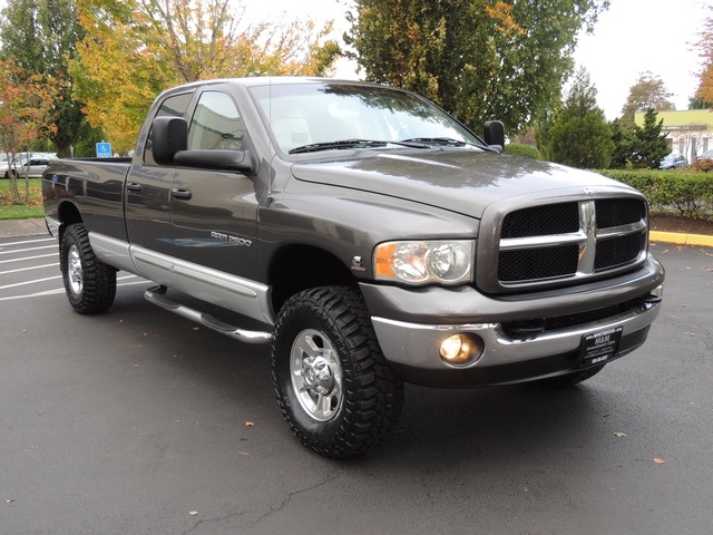 2003 Dodge Ram 2500 Laramie / 4X4 /5.9L DIESEL/ Leather/ 6-SPD/ LIFTED