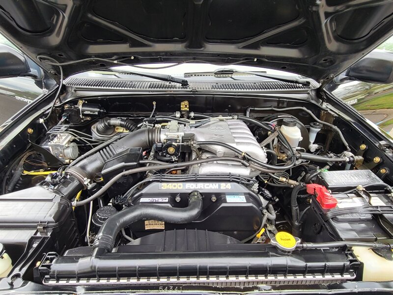 2003 Toyota Tacoma V6 3.4L / 4X4 / 5-SPEED MANUAL / NEW TIMING BELT + WATER PUMP / NEW LIFT & NEW TIRES !! - Photo 24 - Portland, OR 97217