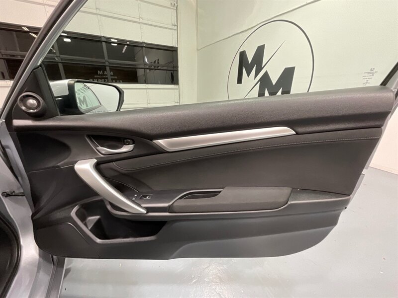 2020 Honda Civic EX Coupe 2dr / 4Cyl Turbo / Automatic /1-OWNER  / Backup Camera / Blind Spot Alert / Heated Seats / Sunroof - Photo 33 - Gladstone, OR 97027