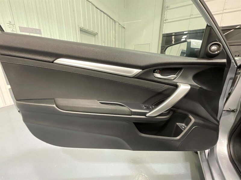 2020 Honda Civic EX Coupe 2dr / 4Cyl Turbo / Automatic /1-OWNER  / Backup Camera / Blind Spot Alert / Heated Seats / Sunroof - Photo 32 - Gladstone, OR 97027