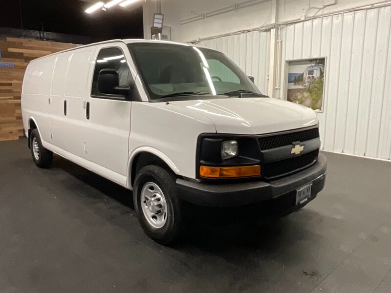 2015 Chevrolet Express   - Photo 2 - Gladstone, OR 97027