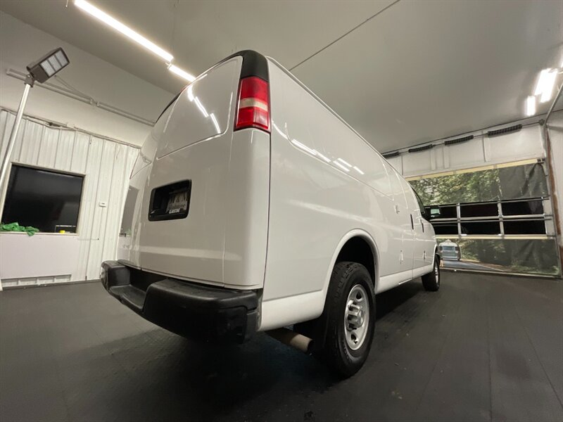 2015 Chevrolet Express   - Photo 8 - Gladstone, OR 97027