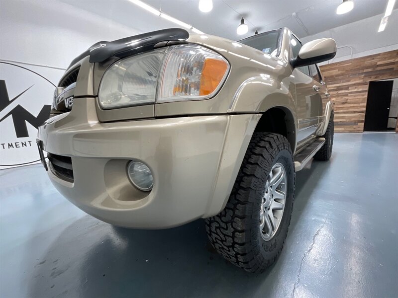 2006 Toyota Sequoia SR5 4X4 /4.7L V8 / NEW  TIRES/ ZERO RUST  / Navigation / FRESH TIMING BELT SERVICE DONE - Photo 33 - Gladstone, OR 97027