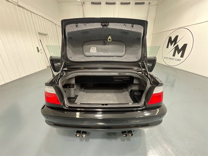 2005 BMW M3 Convertible / 3.2L 6Cyl / 6-SPEED MANUAL/69K MILES / Leather Heated Seats / Navigation / BRAND NEW TIRES / ZERO RUST - Photo 32 - Gladstone, OR 97027