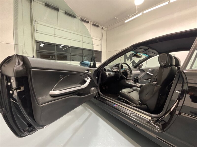 2005 BMW M3 Convertible / 3.2L 6Cyl / 6-SPEED MANUAL/69K MILES / Leather Heated Seats / Navigation / BRAND NEW TIRES / ZERO RUST - Photo 34 - Gladstone, OR 97027