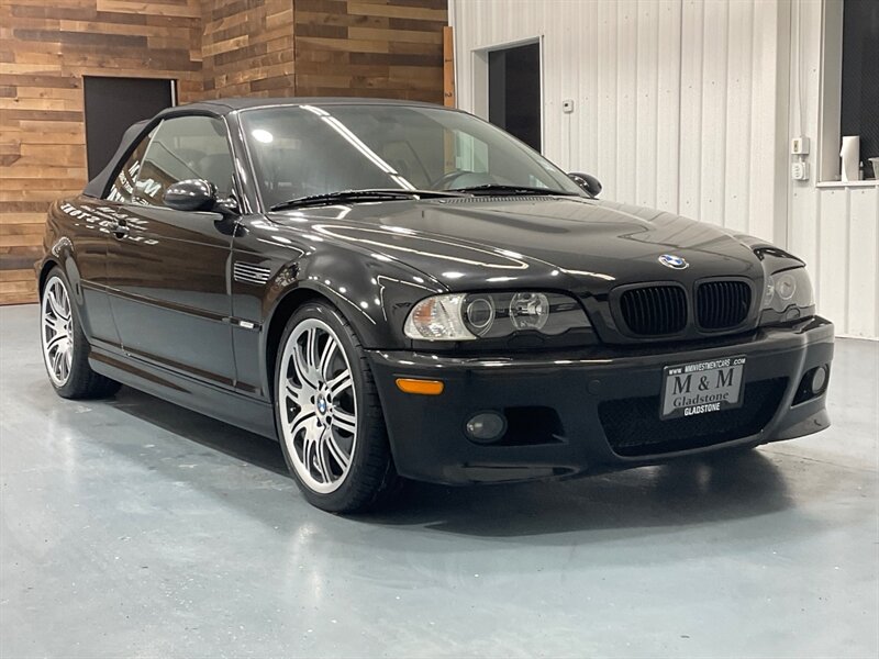 2005 BMW M3 Convertible / 3.2L 6Cyl / 6-SPEED MANUAL/69K MILES / Leather Heated Seats / Navigation / BRAND NEW TIRES / ZERO RUST - Photo 2 - Gladstone, OR 97027