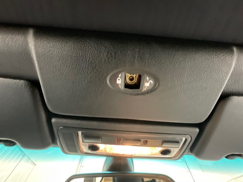 2005 BMW M3 Convertible / 3.2L 6Cyl / 6-SPEED MANUAL/69K MILES / Leather Heated Seats / Navigation / BRAND NEW TIRES / ZERO RUST - Photo 44 - Gladstone, OR 97027