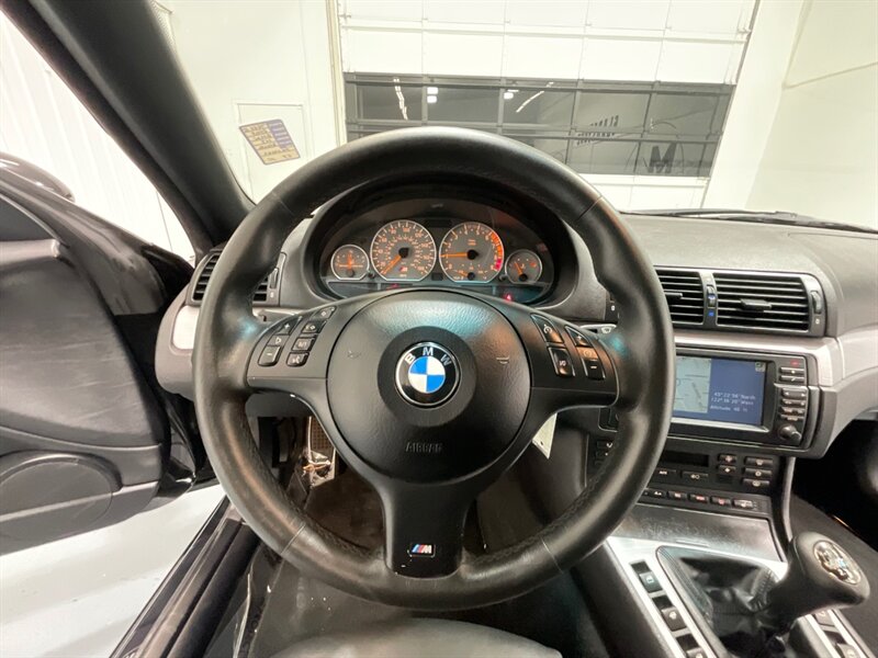 2005 BMW M3 Convertible / 3.2L 6Cyl / 6-SPEED MANUAL/69K MILES / Leather Heated Seats / Navigation / BRAND NEW TIRES / ZERO RUST - Photo 16 - Gladstone, OR 97027