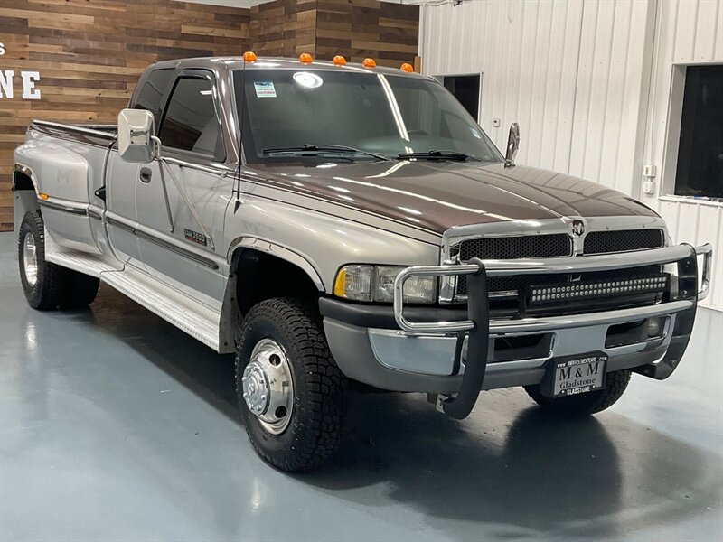 1998 Dodge Ram 3500 Laramie SLT 4X4 /5.9L DIESEL /12-VALVE / 5-SPEED  /DUALLY / ZERO RUST / ONLY 89,000 Miles Only - Photo 61 - Gladstone, OR 97027