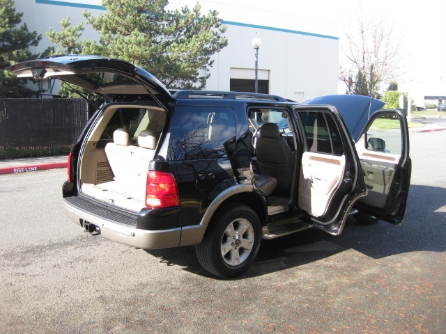 2003 Ford Explorer Eddie Bauer   - Photo 21 - Portland, OR 97217