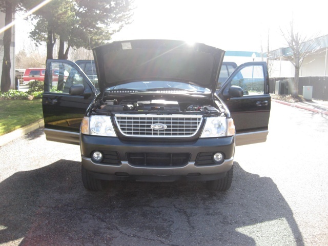 2003 Ford Explorer Eddie Bauer   - Photo 16 - Portland, OR 97217