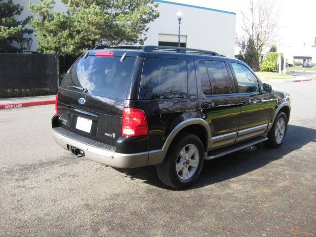 2003 Ford Explorer Eddie Bauer   - Photo 6 - Portland, OR 97217