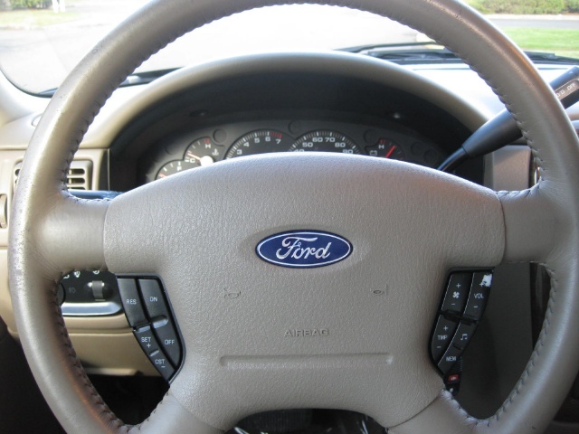 2003 Ford Explorer Eddie Bauer   - Photo 44 - Portland, OR 97217